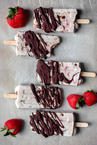 Strawberry Frozen Yogurt Pops